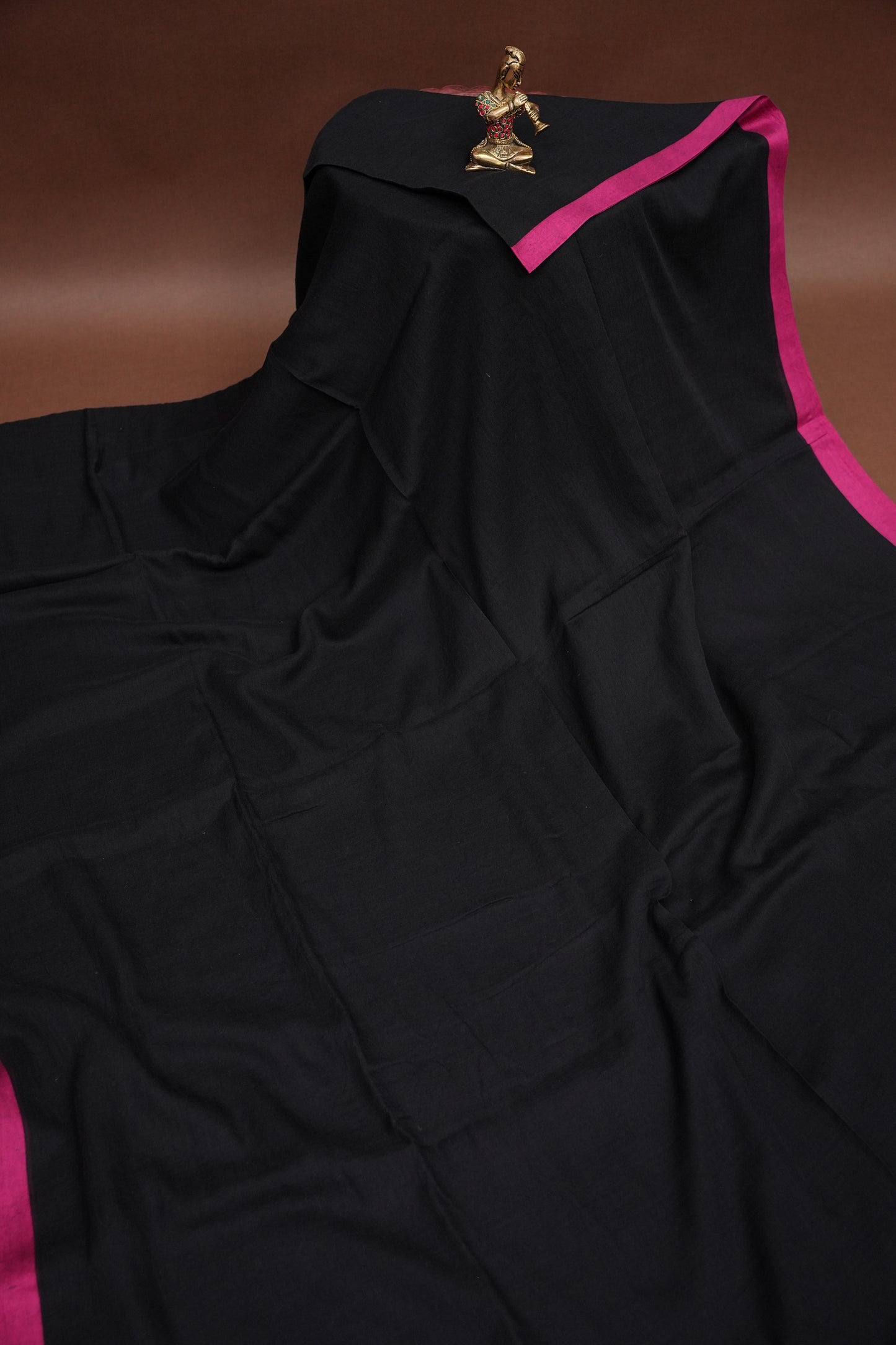 Mulmul Cotton Saree with Tassels - Black