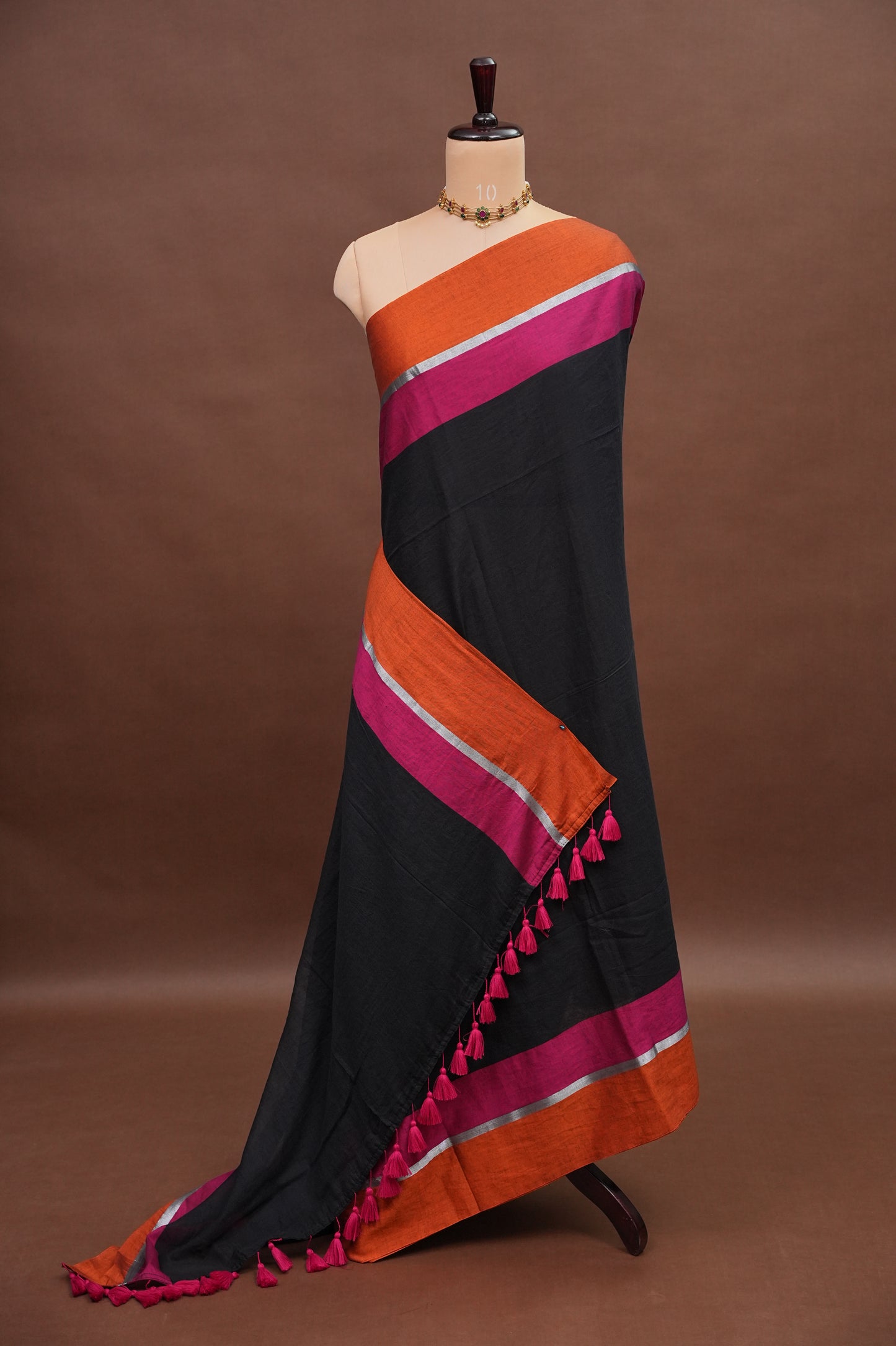 Mulmul Cotton Saree with Tassels - Black & Pink