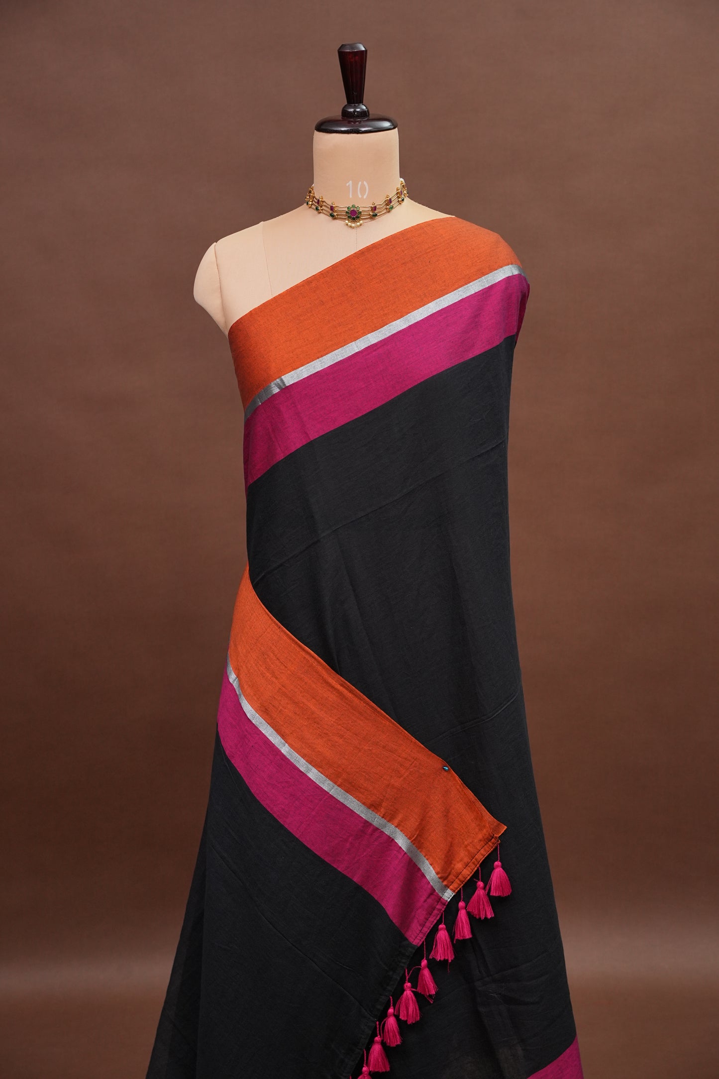 Mulmul Cotton Saree with Tassels - Black & Pink