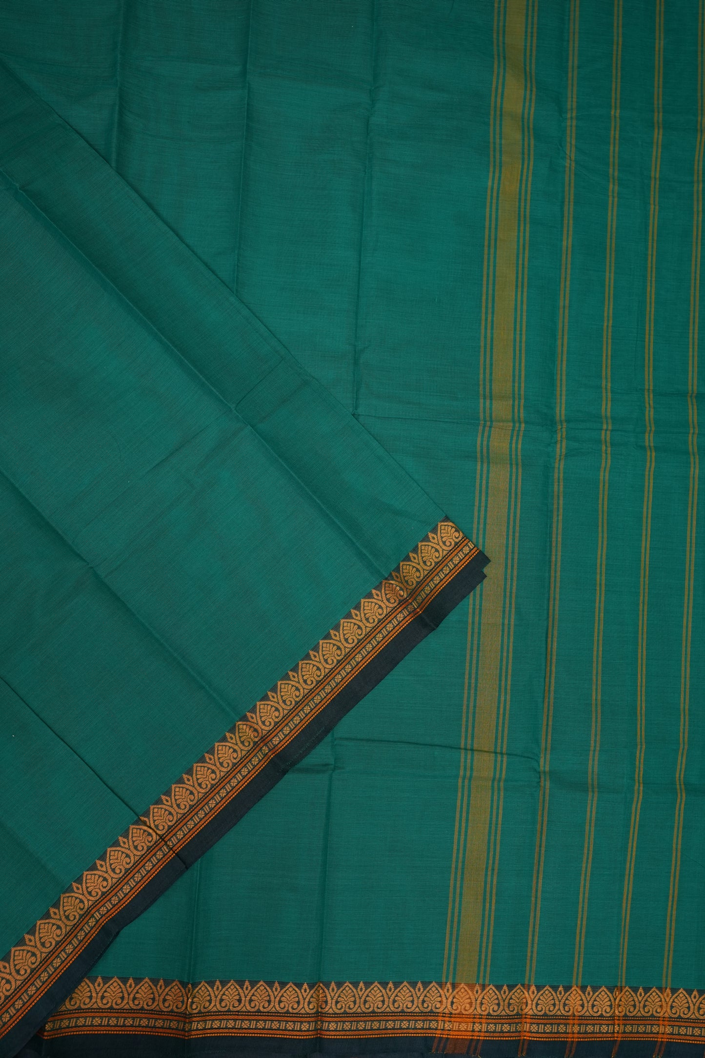 Pure Kanchi Cotton Saree – Peacock Green with Traditional Gold Zari Border