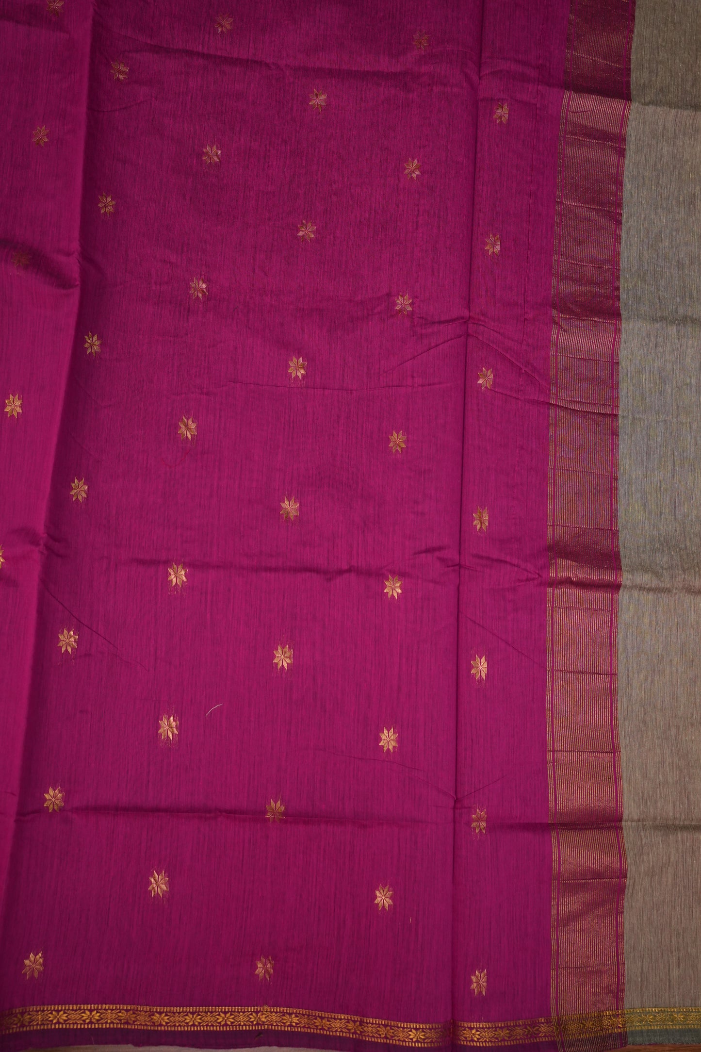 Semi Maheshwari Silk Cotton Saree – Beige Gold & Rani Pink