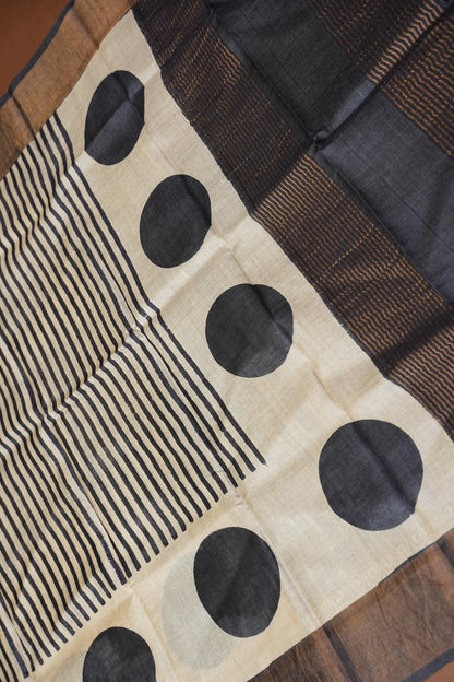 Geometric Patterned Pure Tussar Silk Saree-Monochrome|Silk Mark Certified