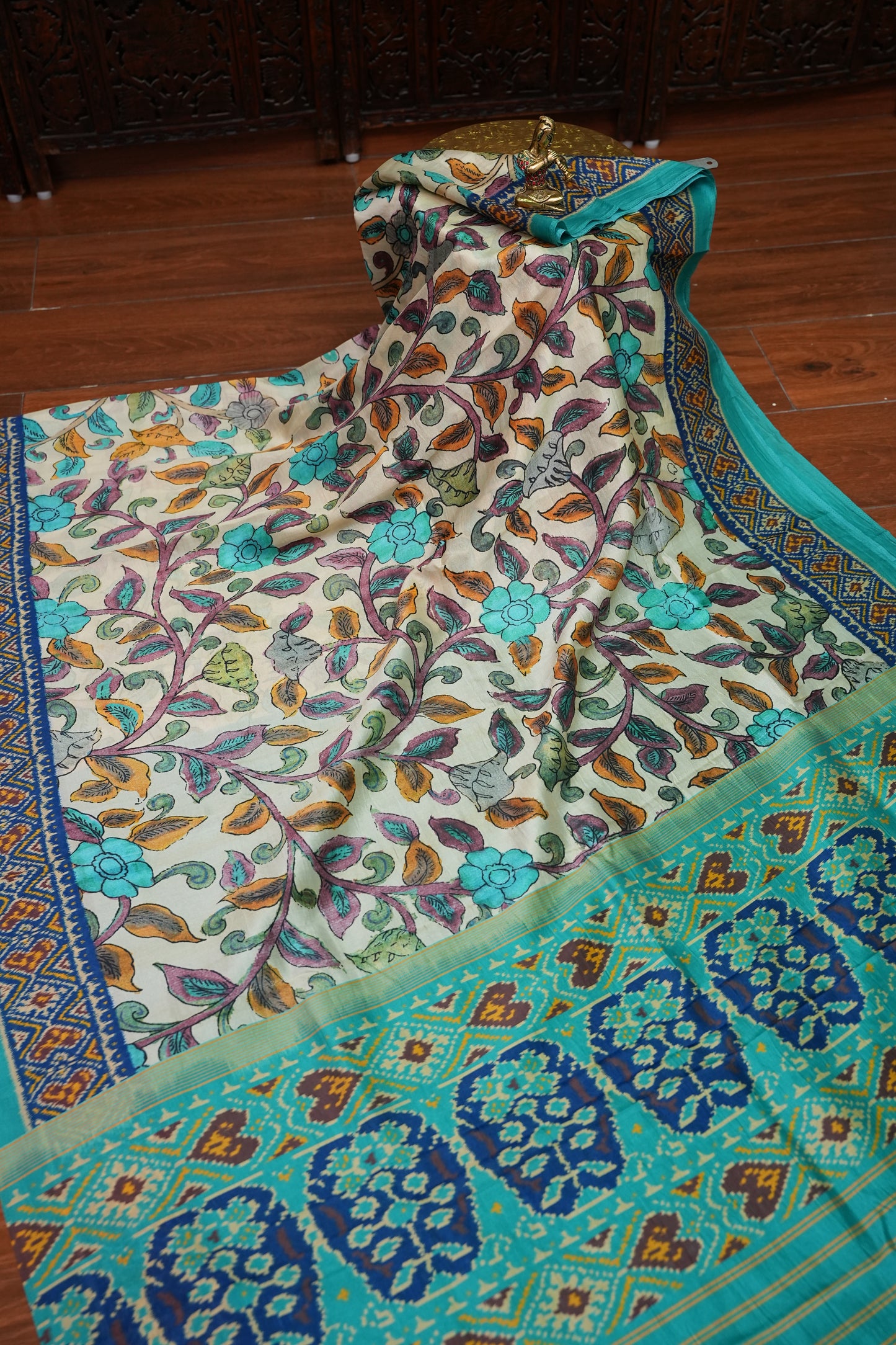 Tussar Saree with Kalamkari Body & Patola-Inspired Border and Pallu – Beige & Turquoise Blue