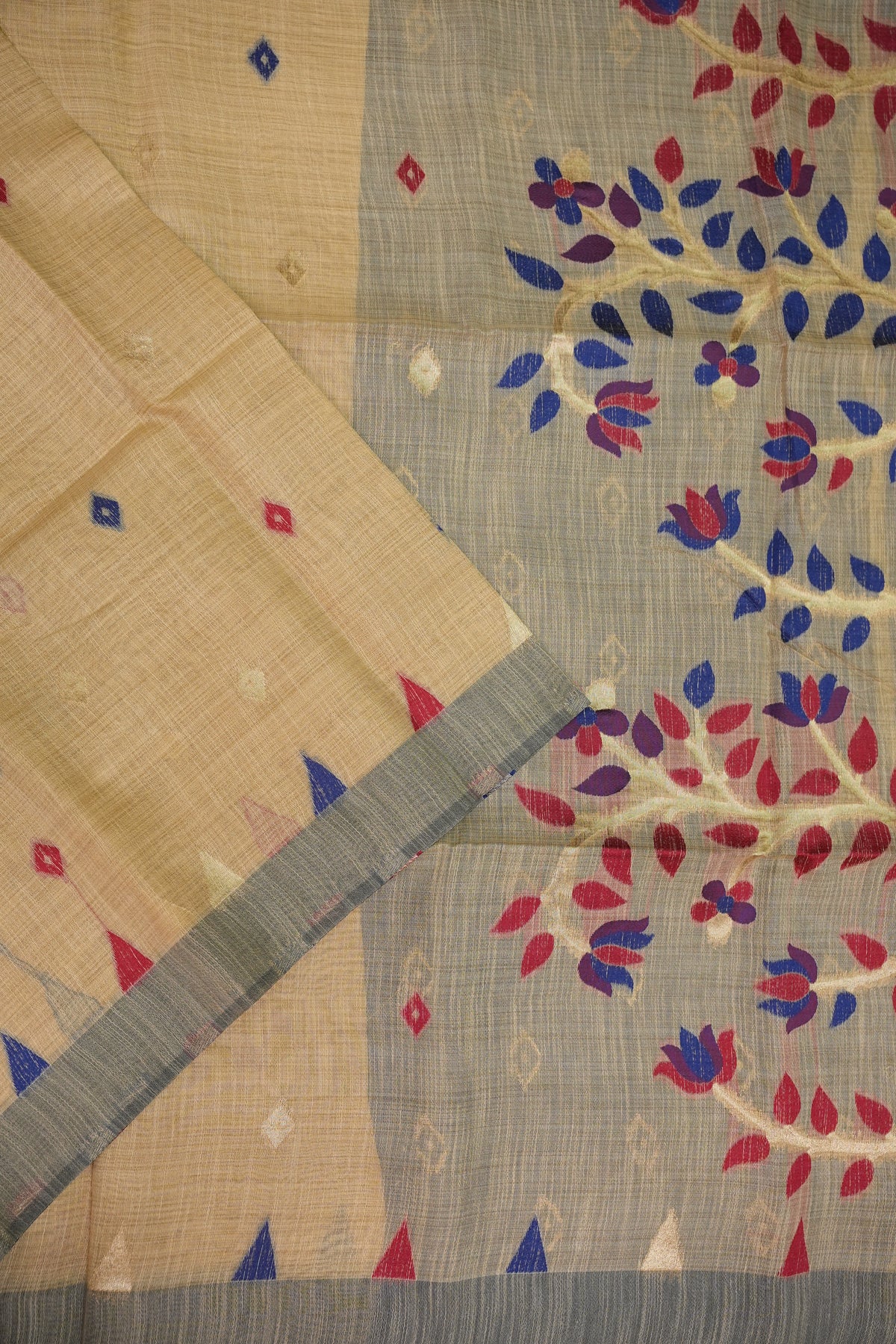 Khaddi Cotton Saree with Jamdani Pallu – Beige & Royal Blue