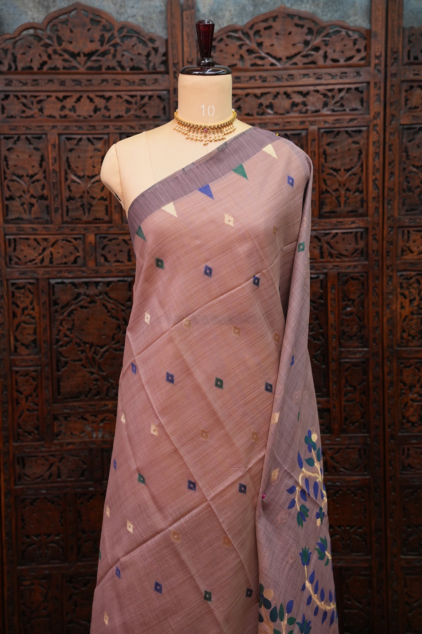 Khaddi Cotton Saree with Jamdani Pallu – Dusty Mauve & Royal Blue