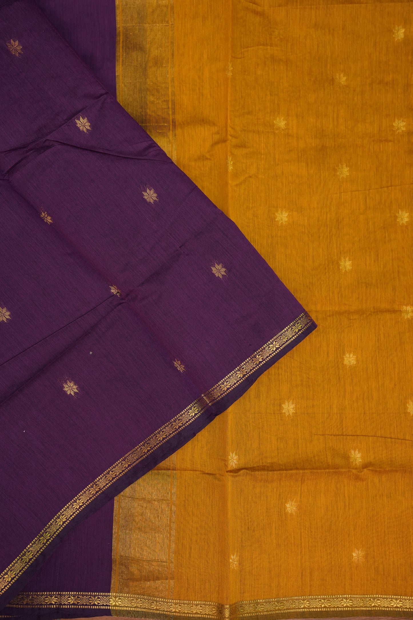 Semi Maheshwari Silk Cotton Saree with thin Gold Zari Buttas