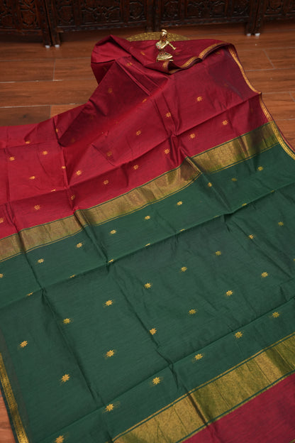 Semi Maheshwari Silk Cotton Saree with thin Gold Zari Buttas