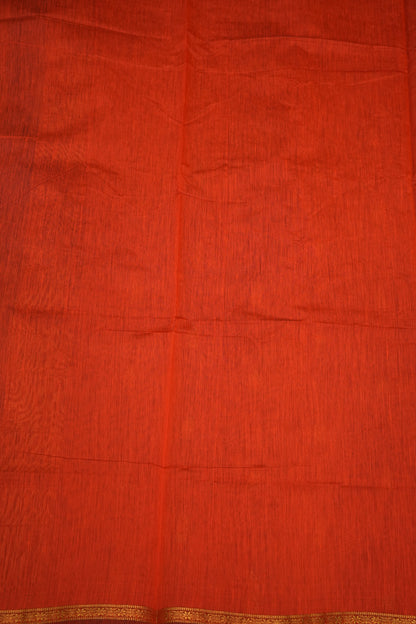 Semi Maheshwari Silk Cotton Saree with thin Gold Zari Buttas