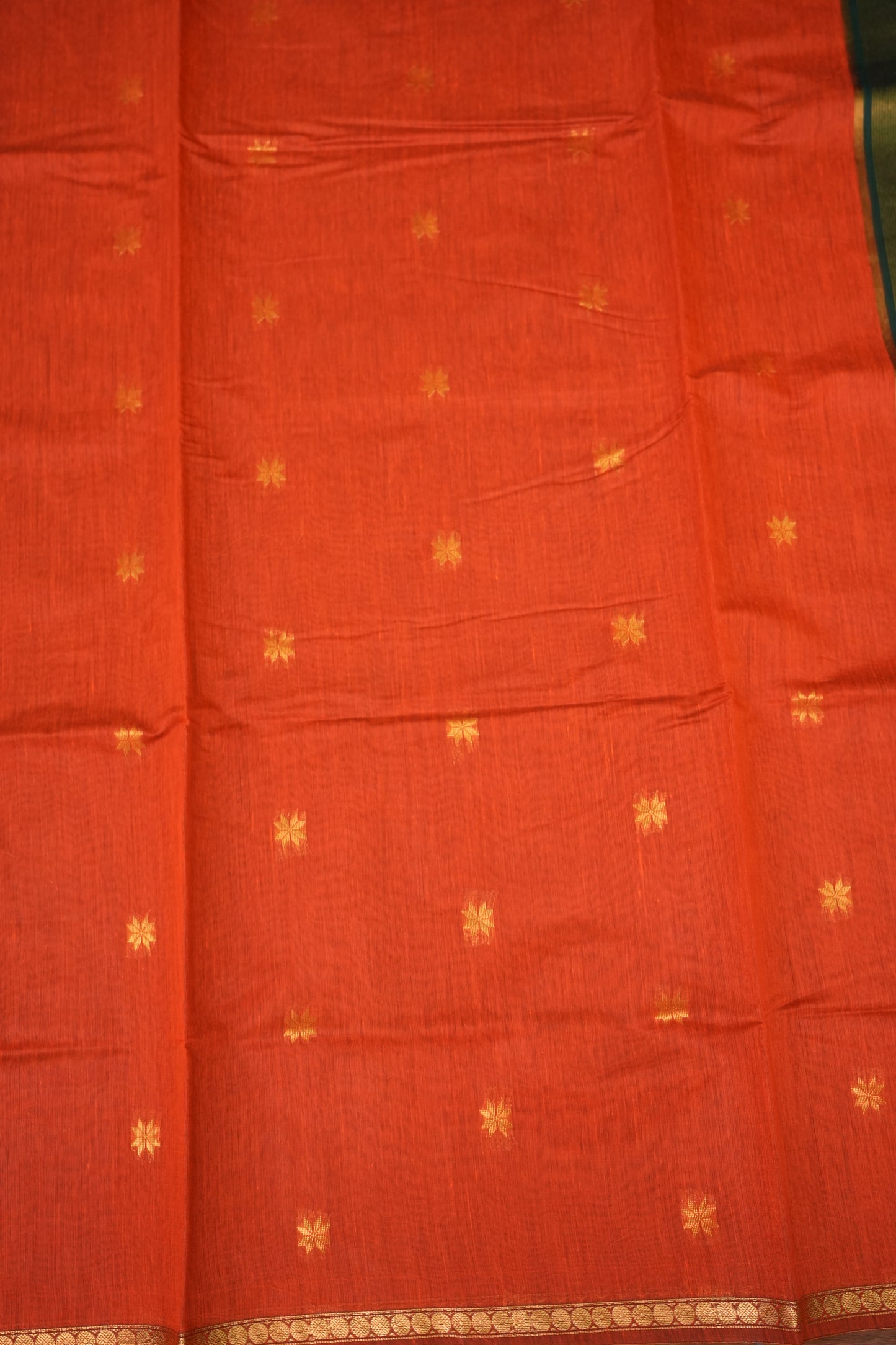 Semi Maheshwari Silk Cotton Saree with thin Gold Zari Buttas