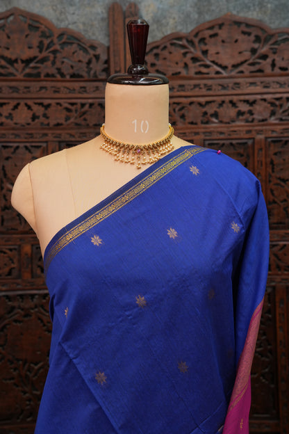 Semi Maheshwari Silk Cotton Saree with thin Gold Zari Buttas