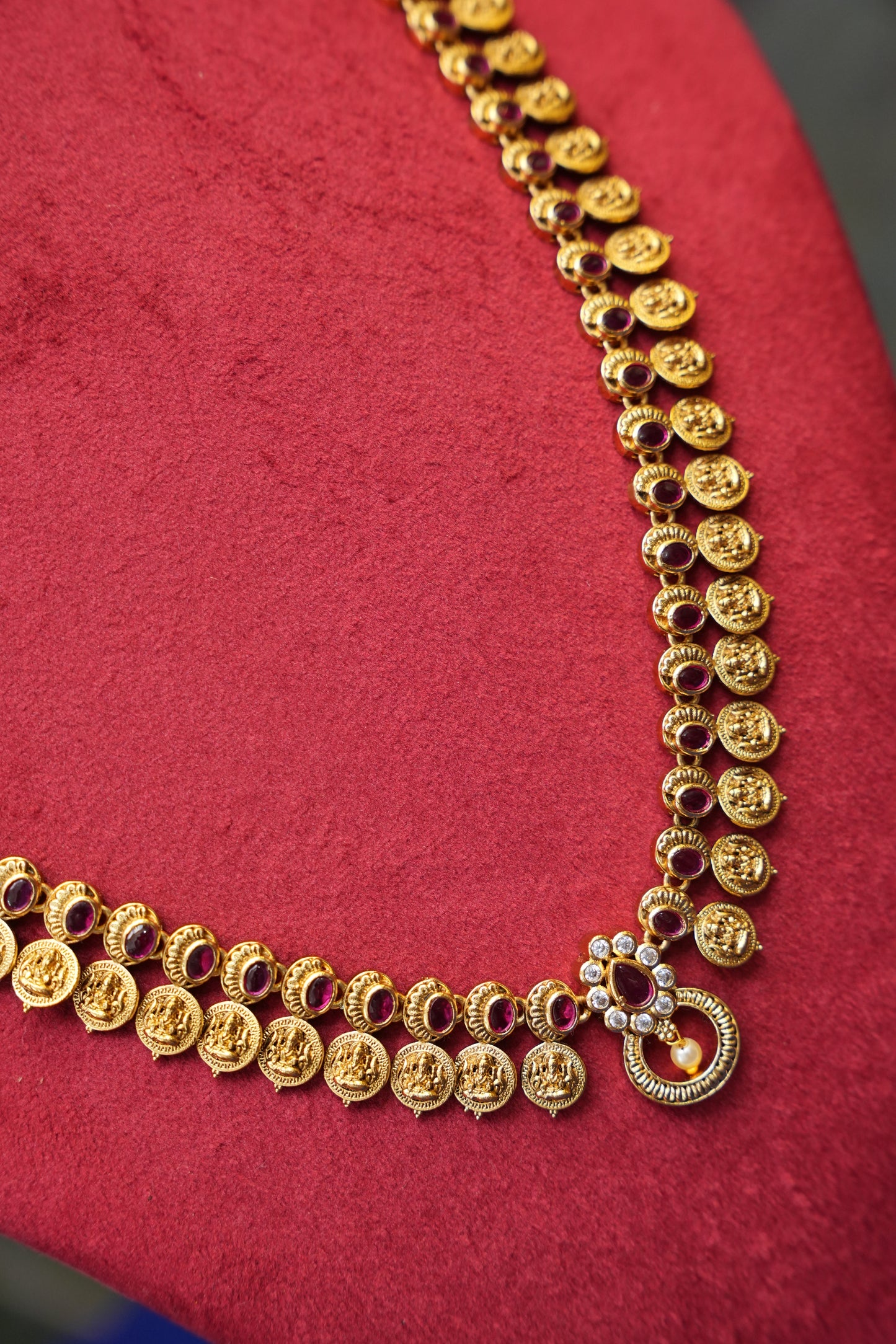 Antique Gold-Plated Temple Medium Length Necklace Set