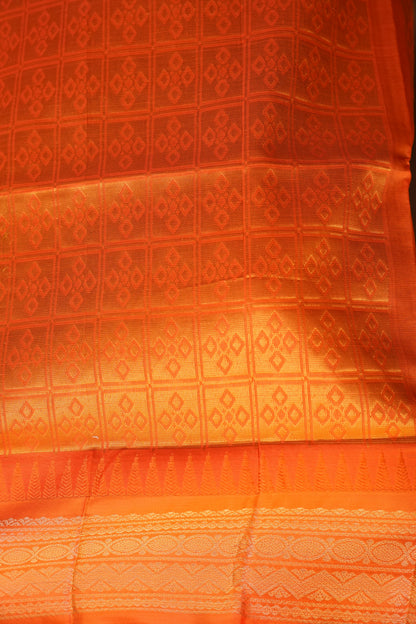 Gadwal Cotton Saree - Parrot Green & Orange