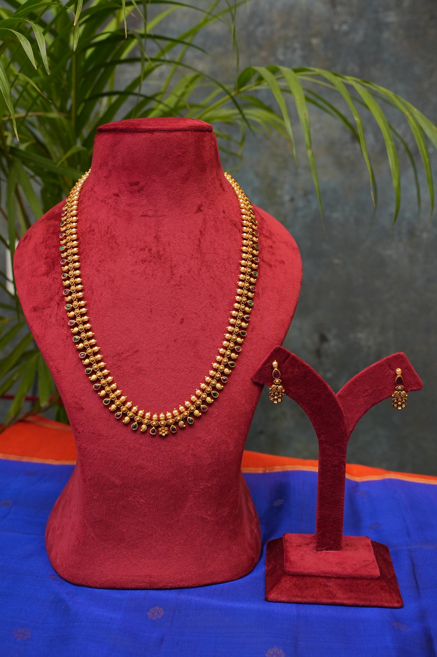 Antique Gold-Plated Temple Sleek Long Haaram Set