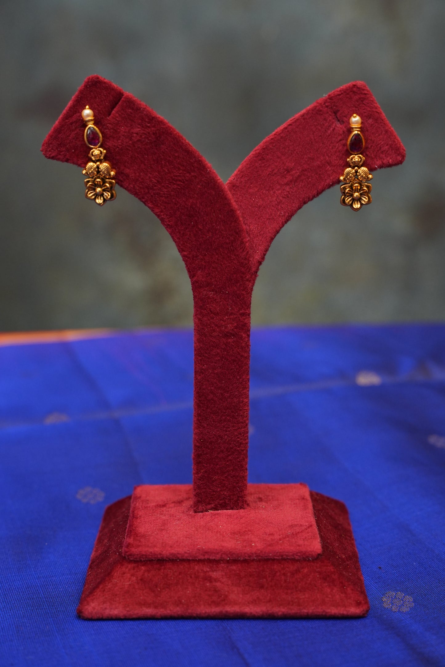 Antique Gold-Plated Temple Sleek Long Haaram Set
