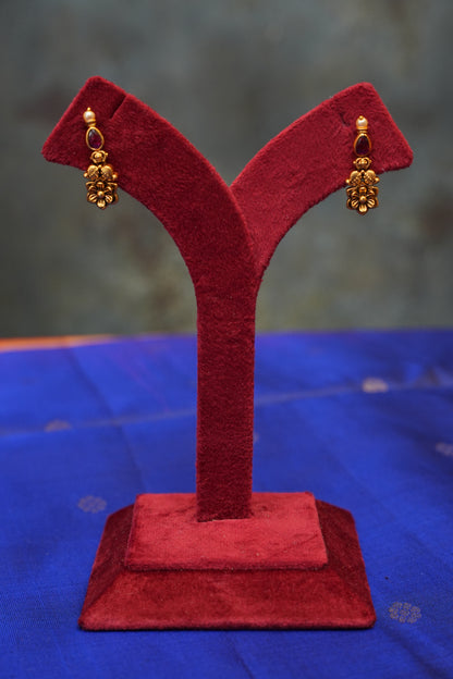 Antique Gold-Plated Temple Sleek Long Haaram Set