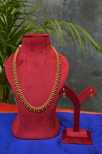Antique Gold-Plated Temple Sleek Long Haaram Set