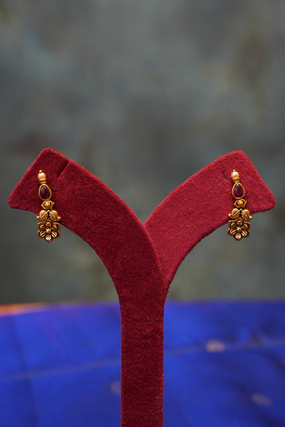 Antique Gold-Plated Temple Sleek Long Haaram Set
