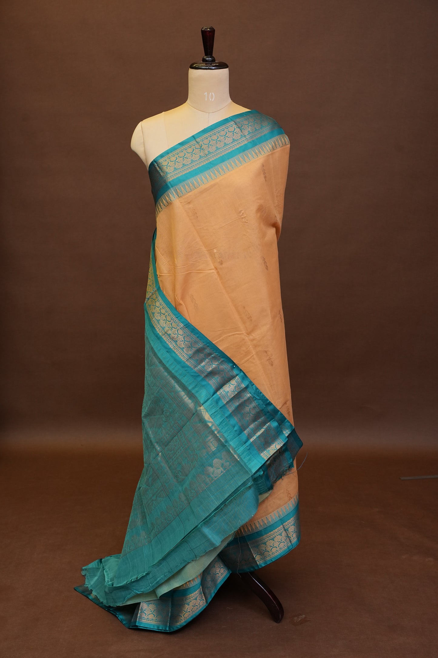 Gadwal Cotton Saree - Beige & Turquoise