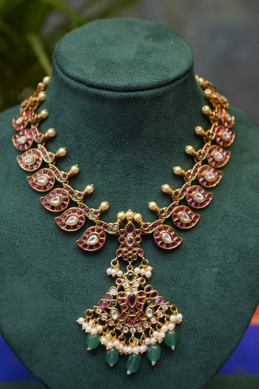 Antique Gold-Plated Stone Jewellery Necklace Set