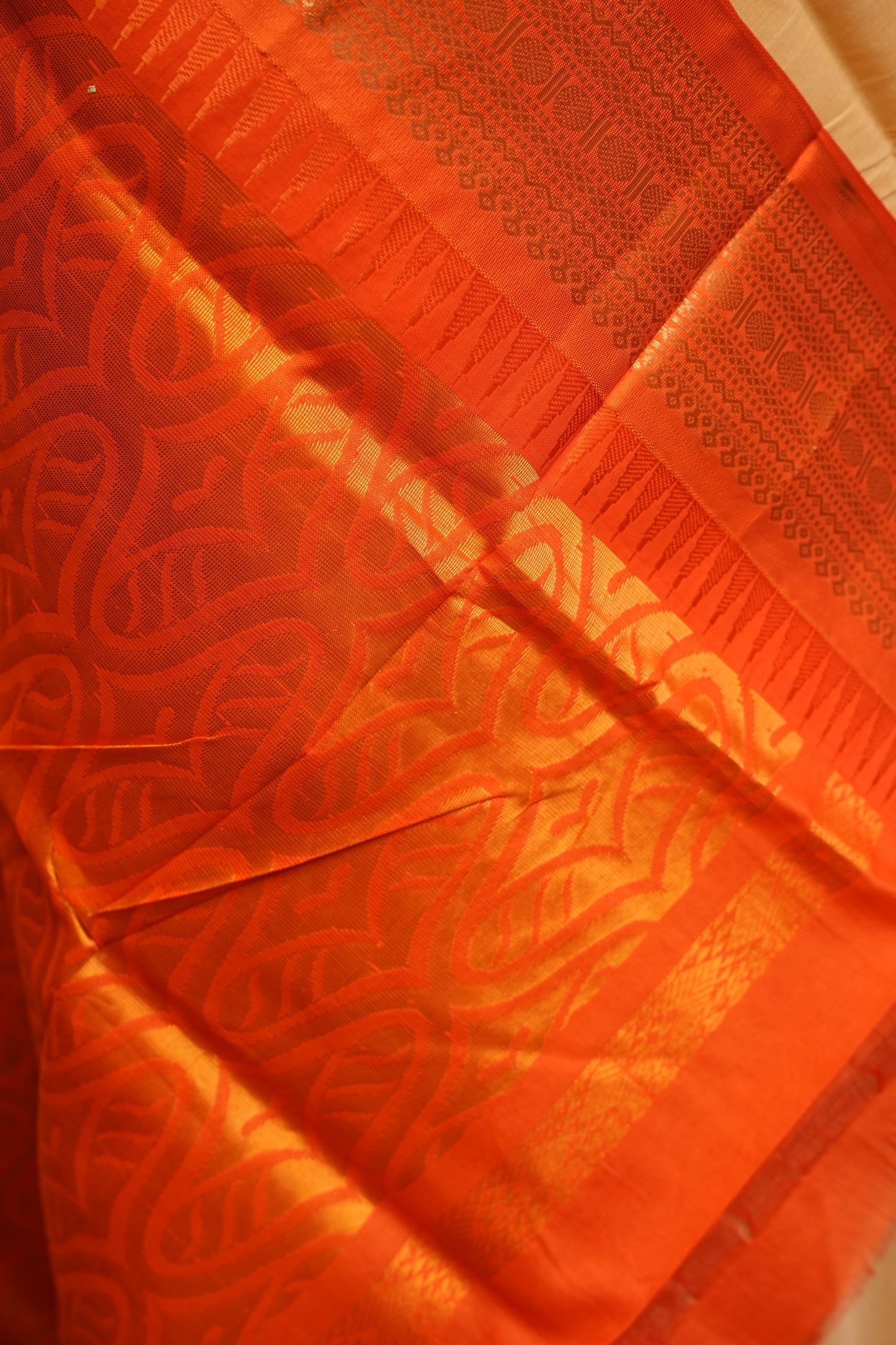 Gadwal Cotton Saree - Beige & Orange