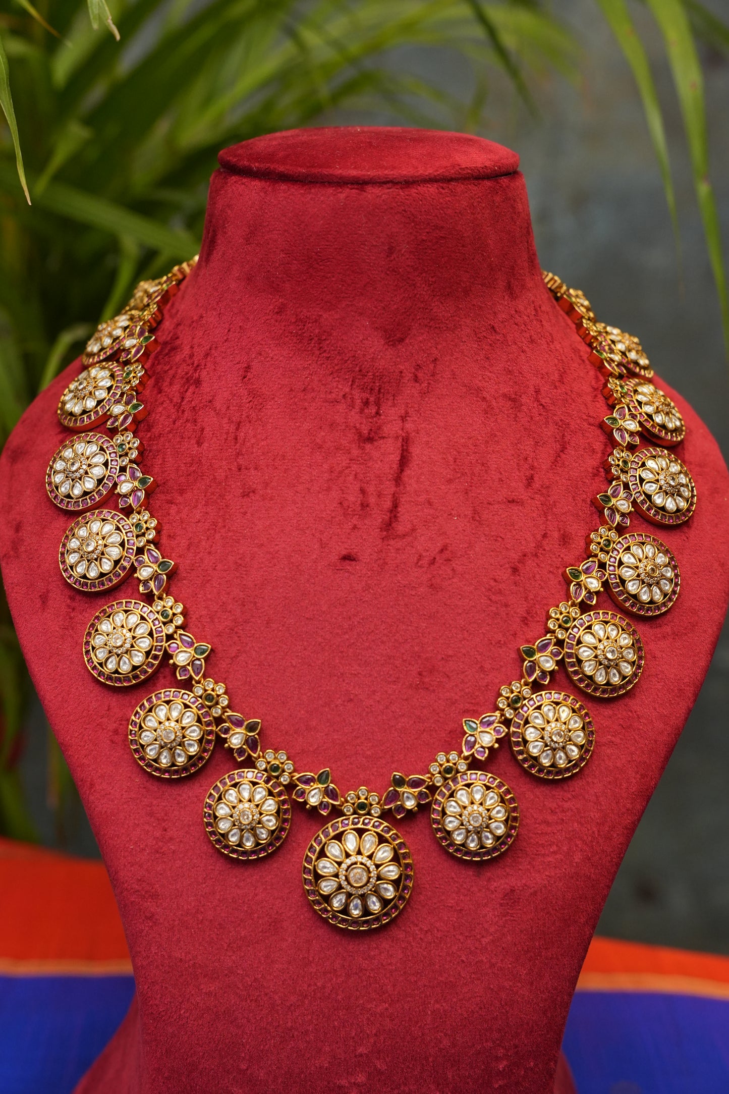 Classic Statement Long Antique Gold-Plated Floral Patterned Necklace Set