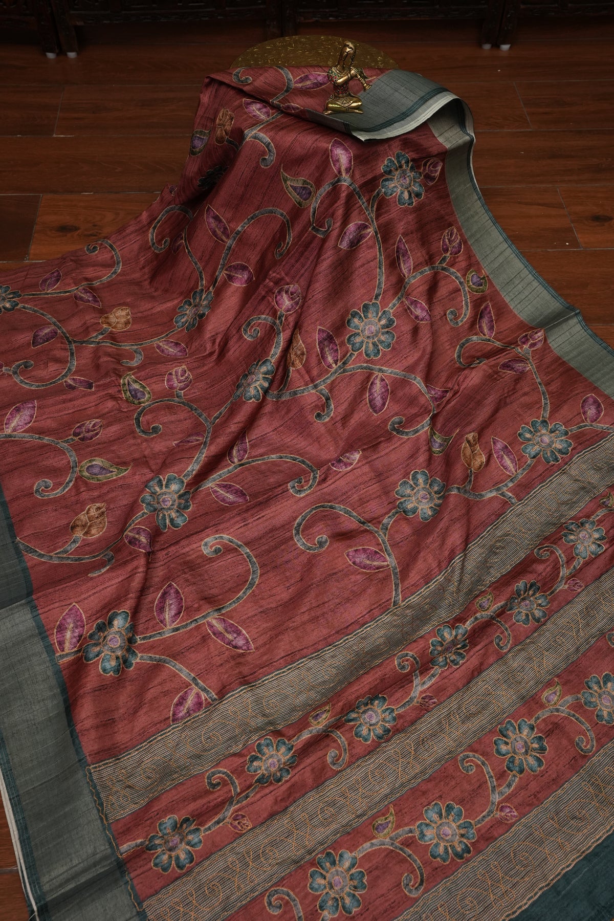 Semi Tussar Raw Silk Saree with Embroidered Floral Body & Contrast Border – Rust & Charcoal Grey
