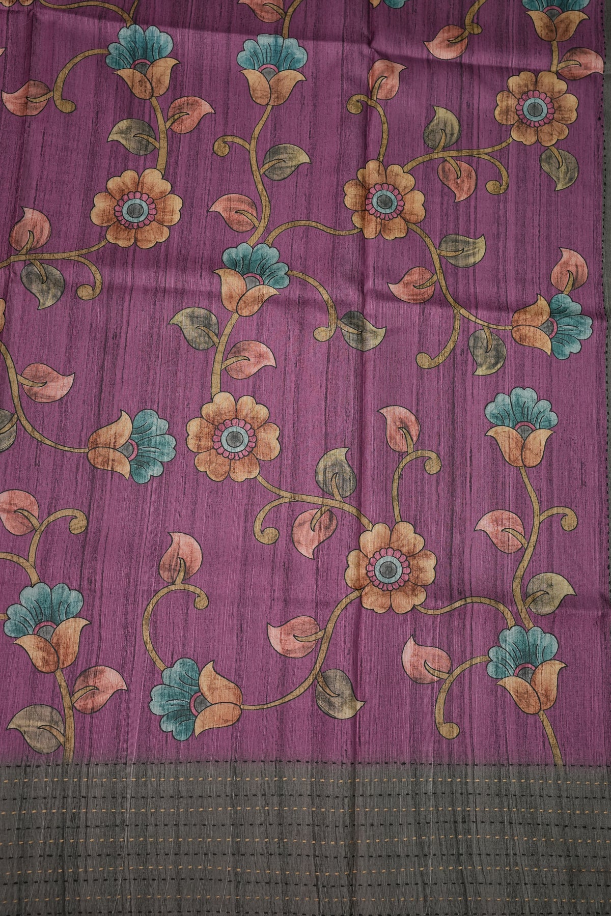 Soft Raw Silk Saree with Floral Prints & Contrast Kantha Stitch Print Border – Mauve Purple & Charcoal Grey