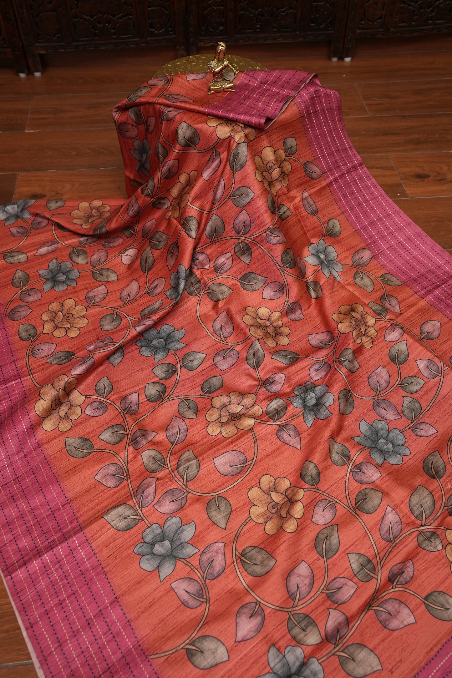 Soft Raw Silk Saree with Floral Prints & Contrast Kantha Stitch Print Border – Rust Orange & Rani Pink
