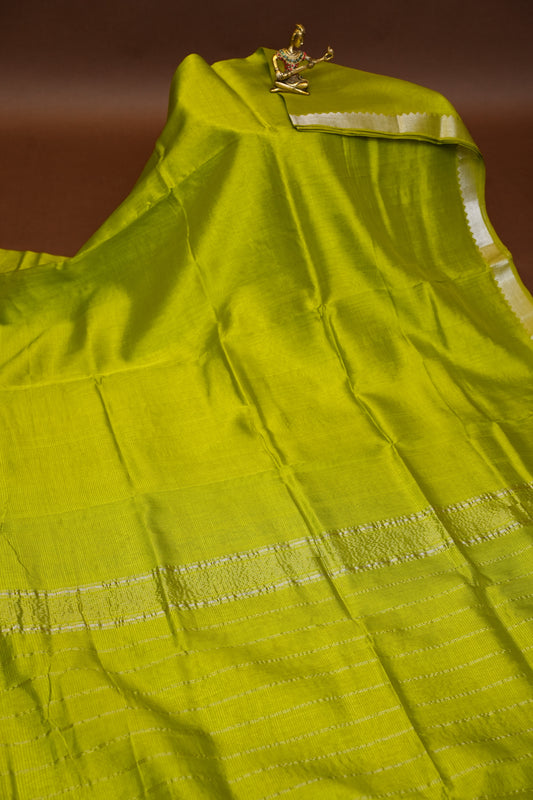 Mangalagiri Silk Cotton Saree - Parrot Green