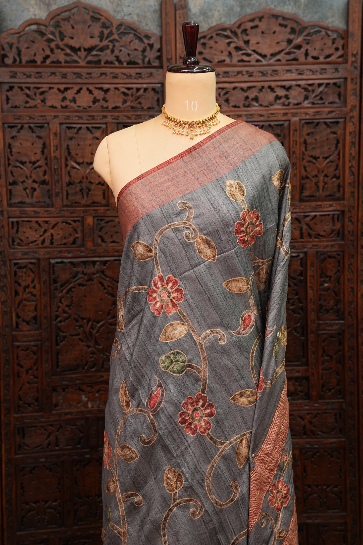 Semi Tussar Raw Silk Saree with Embroidered Floral Body & Contrast Border – Charcoal Grey & Rust