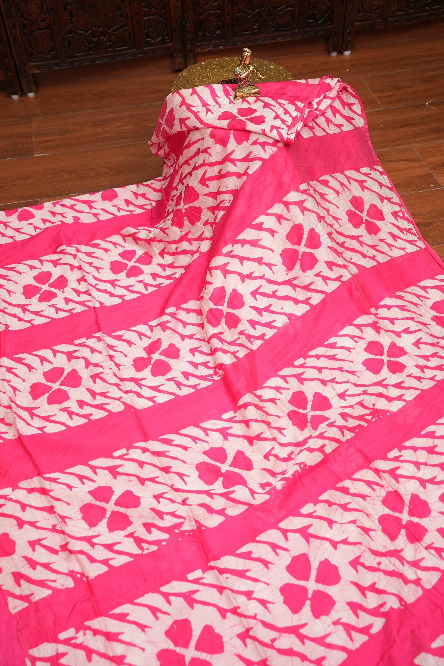 Pure Cotton Saree with Digital Block Prints – Rani Pink & White