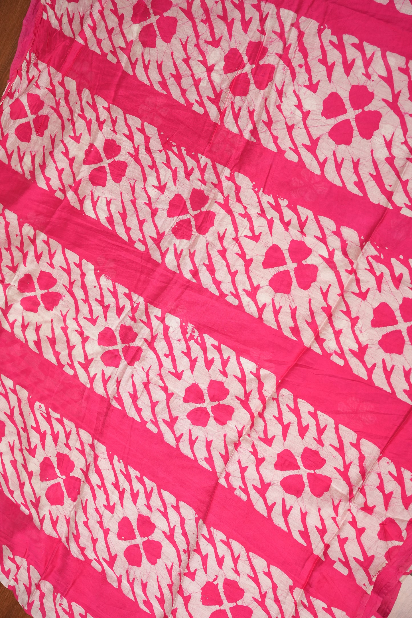 Pure Cotton Saree with Digital Block Prints – Rani Pink & White