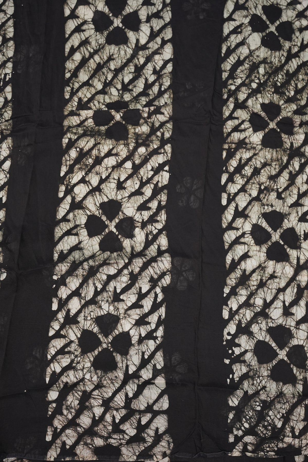 Pure Cotton Saree with Digital Block Prints – Black & White