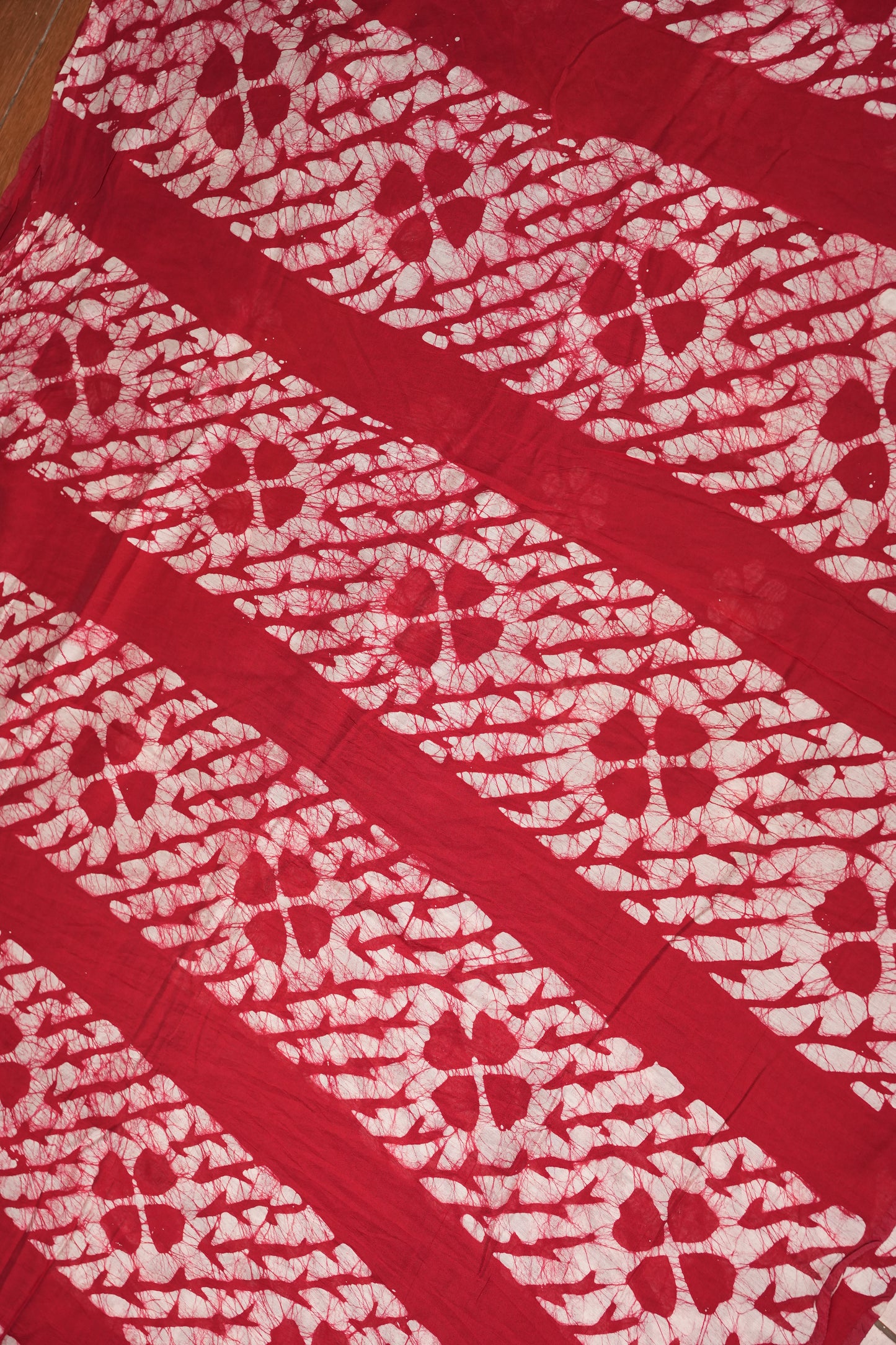 Pure Cotton Saree with Digital Block Prints – Red & White