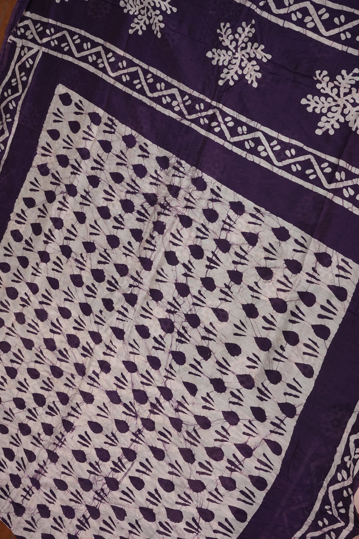 Pure Cotton Saree with Digital Block Prints – Deep Aubergine Purple & White