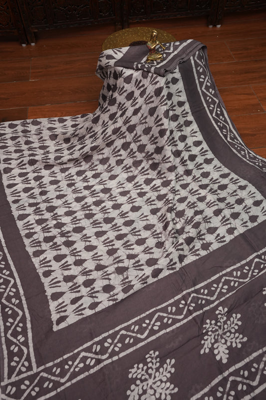 Pure Cotton Saree with Digital Block Prints – Charcoal Grey & White