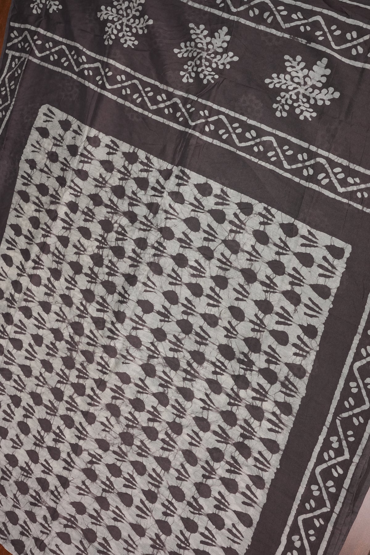 Pure Cotton Saree with Digital Block Prints – Charcoal Grey & White