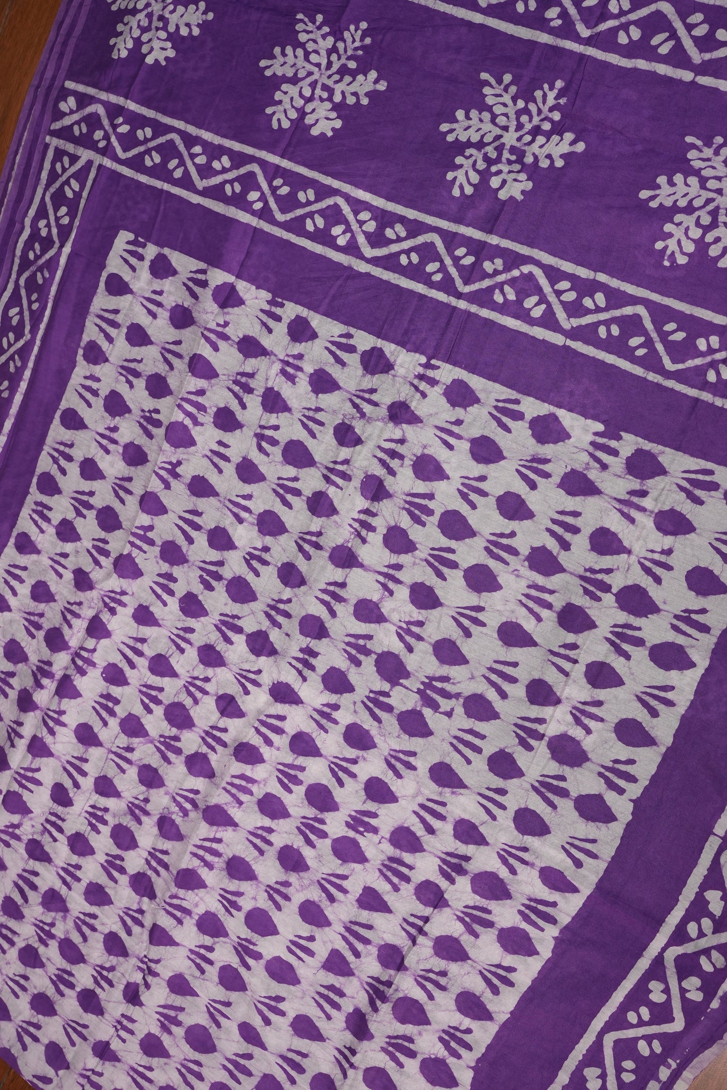 Pure Cotton Saree with Digital Block Prints – Purple & White