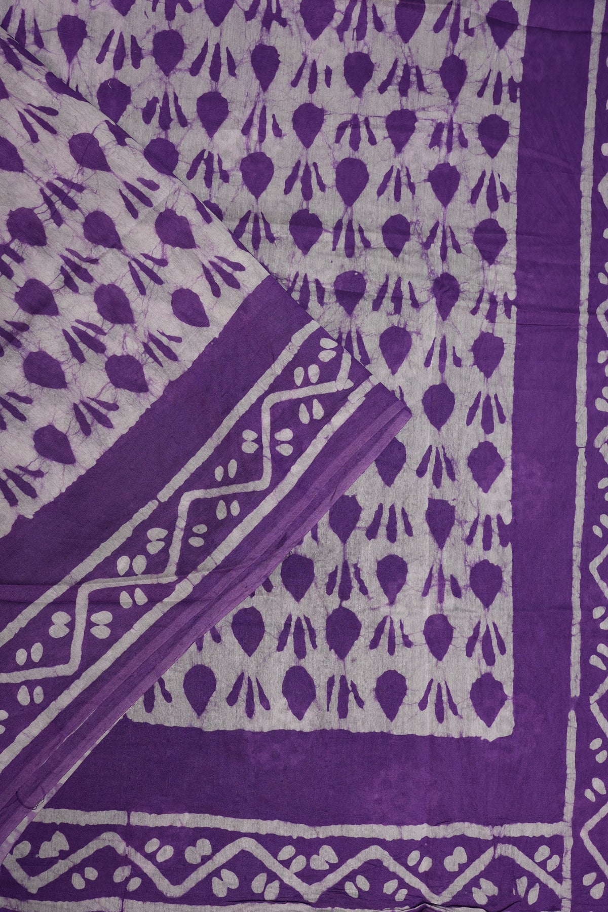 Pure Cotton Saree with Digital Block Prints – Purple & White
