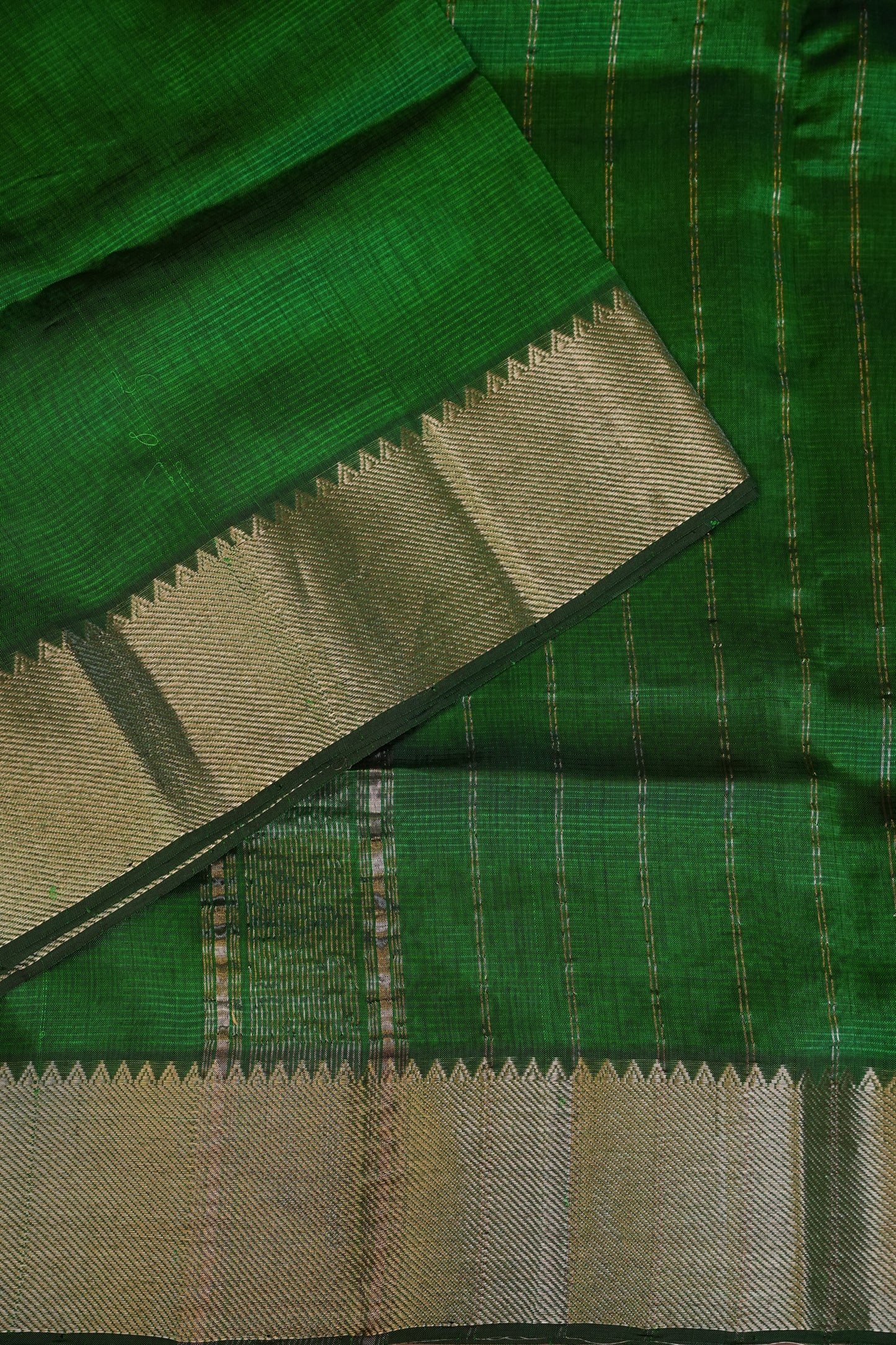 Mangalagiri Silk Cotton Saree - Rich Emerald Green
