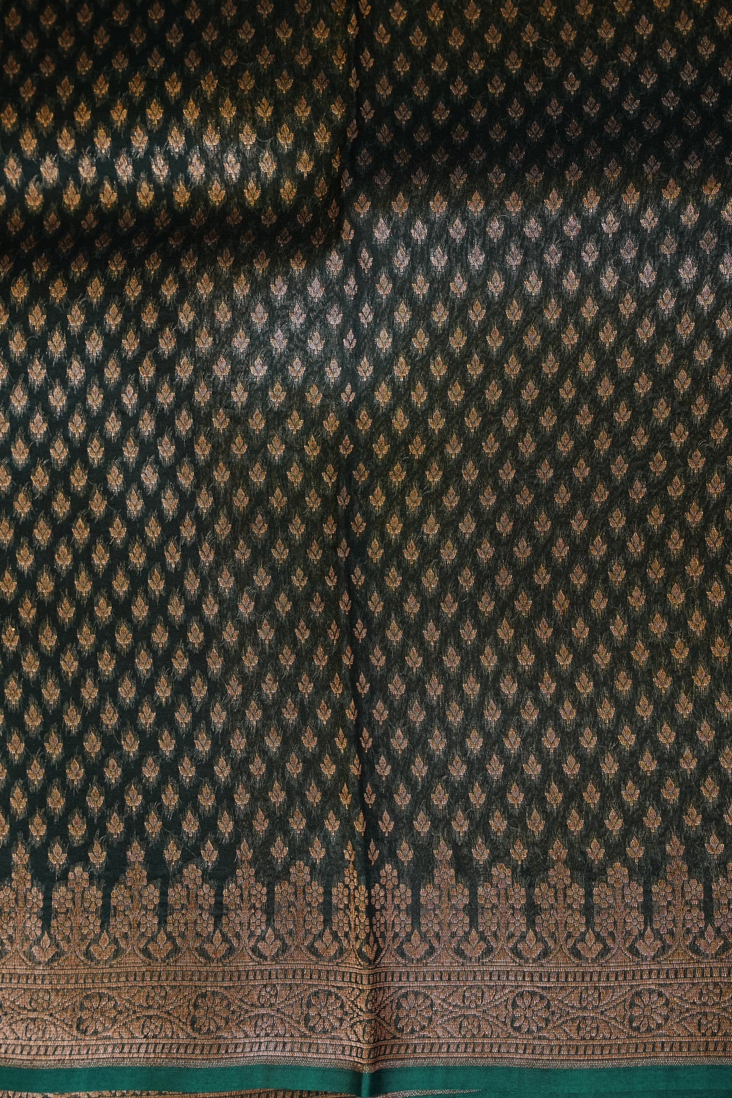 Pure Banarasi Organza(Kora) Silk Handloom Saree with Antique Zari Jaal – Deep Pink with Emerald Green Border | Silk Mark Certified