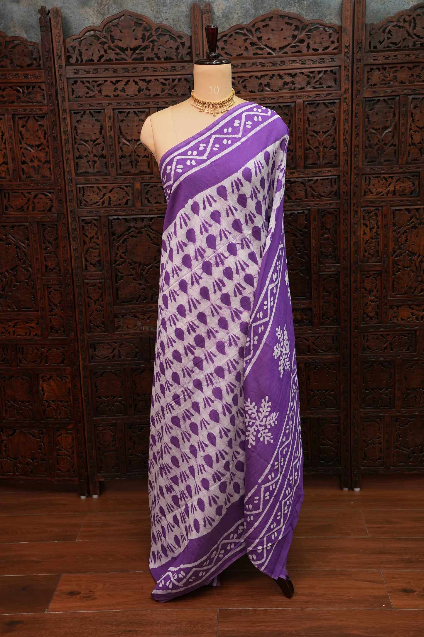 Pure Cotton Saree with Digital Block Prints – Purple & White