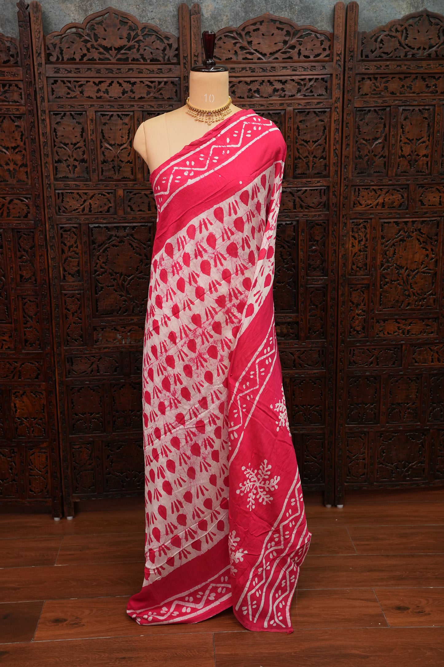 Pure Cotton Saree with Digital Block Prints – Rani Pink & White