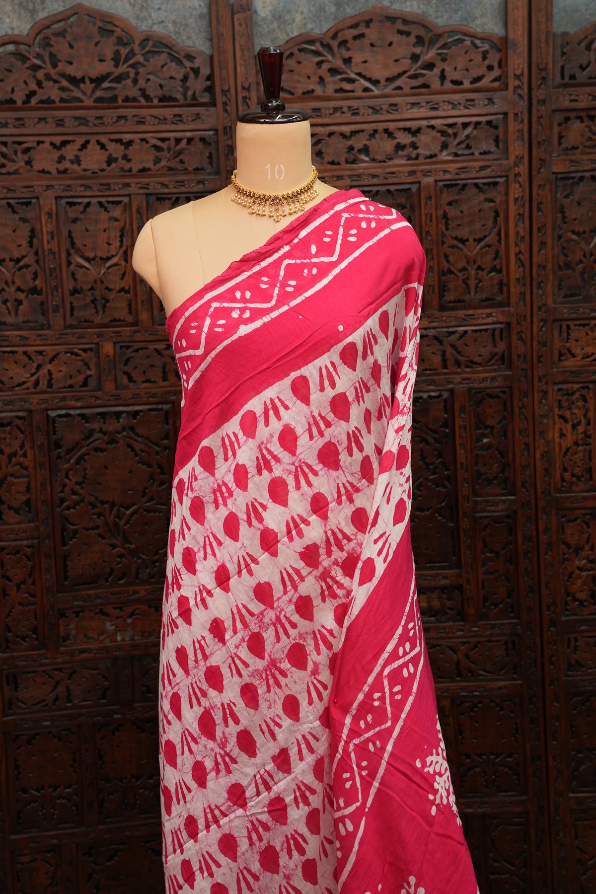 Pure Cotton Saree with Digital Block Prints – Rani Pink & White