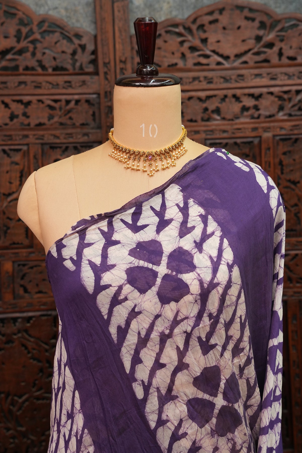 Pure Cotton Saree with Digital Block Prints – Deep Purple & White