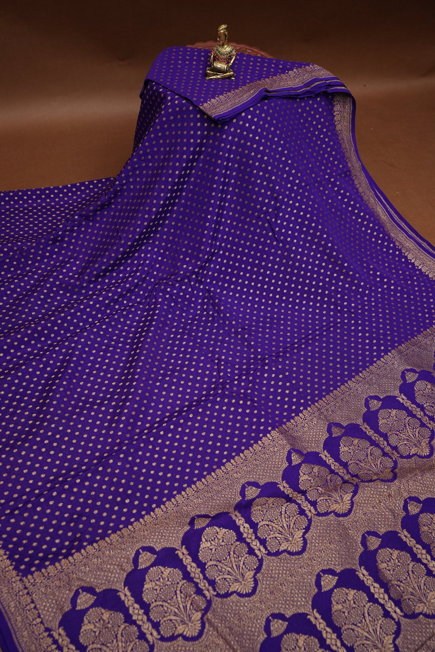 Pure Banarasi Georgette Saree – Royal Purple with Floral Jaal Pallu