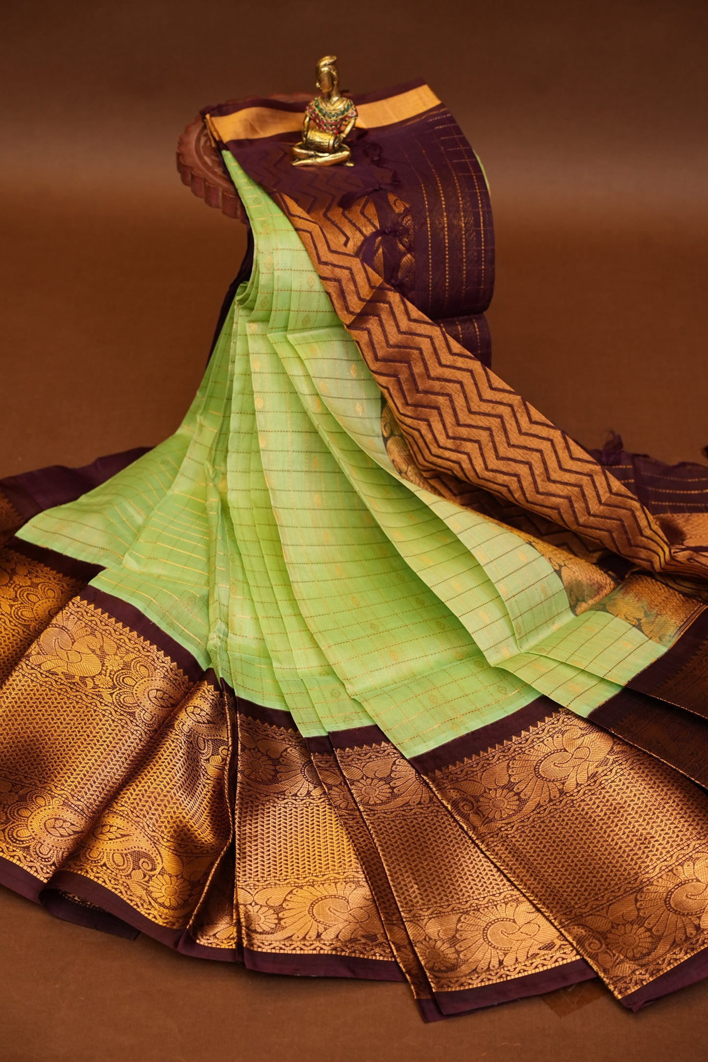 Pure Kuppadam Saree - Pistachio Green & Coffee