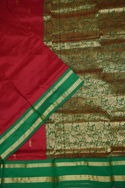 Semi Silk 9-Yard Saree with Grand Pallu & Gatti Border – Red & Rama Green