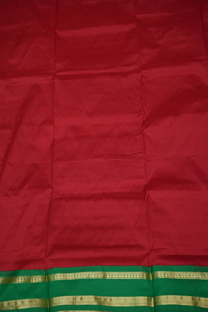 Semi Silk 9-Yard Saree with Grand Pallu & Gatti Border – Red & Rama Green