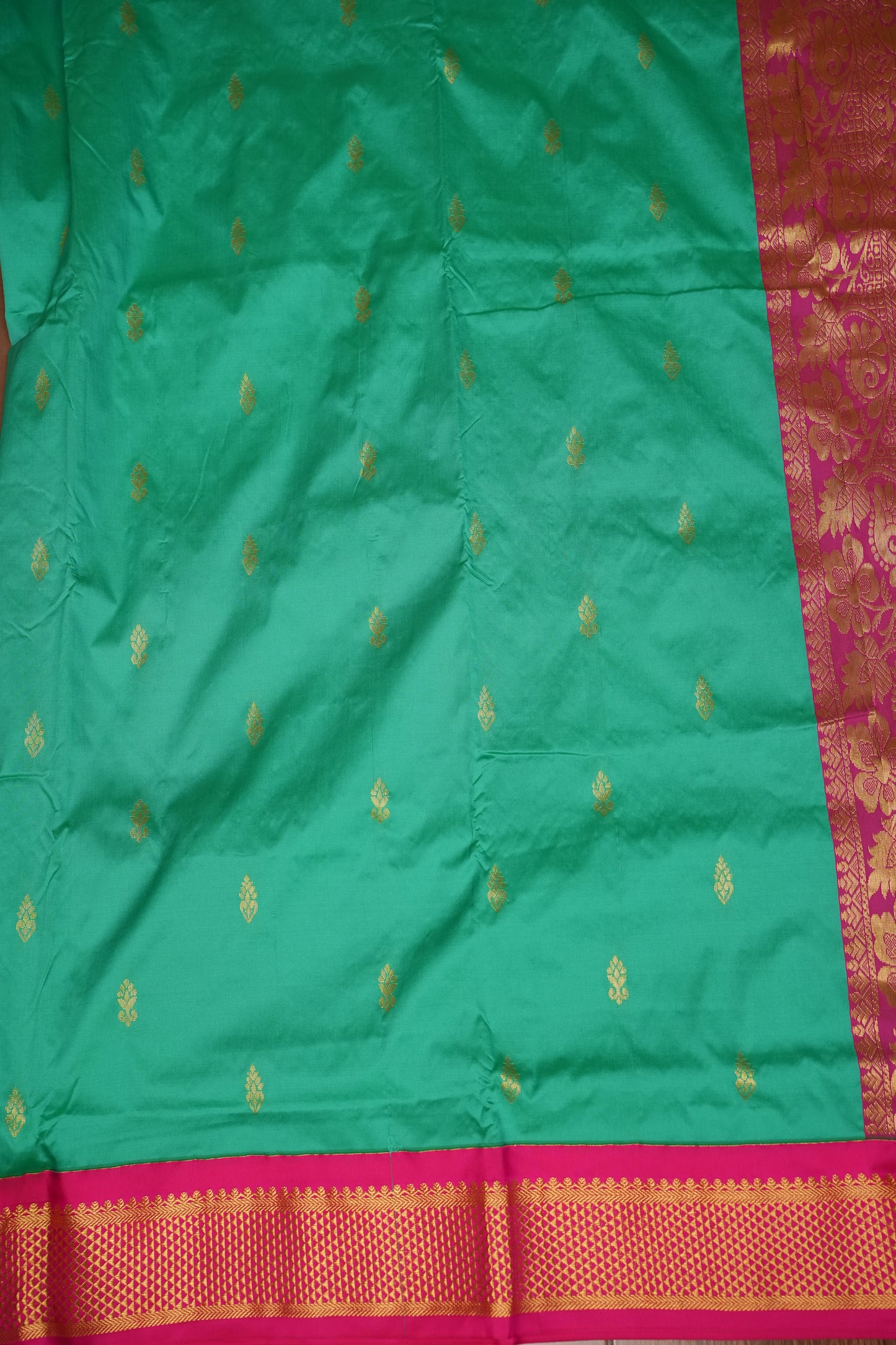 Semi Silk 9-Yard Saree with Grand Pallu & Gatti Border – Rama Green & Pink